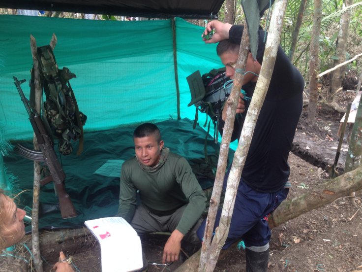 FARC üyesi Martinez'in kardeşi de Kolombiya ordusuyla savaşmış.